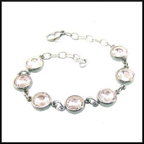 Armband i stål med rosa stenar