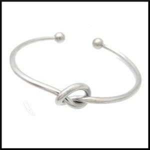 Armband i stål