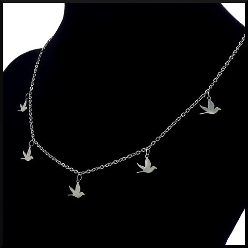 Halsband i stål med fåglar