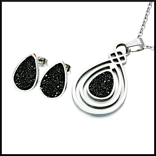 Halsband i droppform.