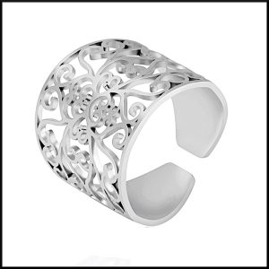 Ring Hollie